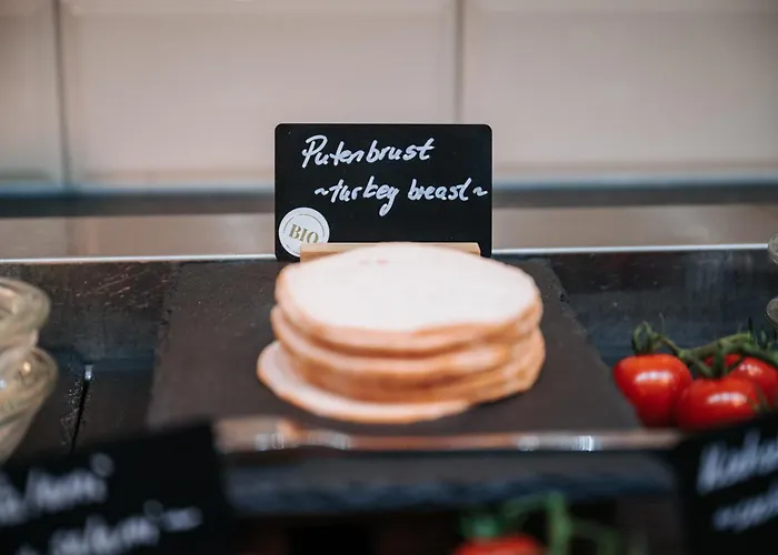 Coffee Fellows Hotel 3*